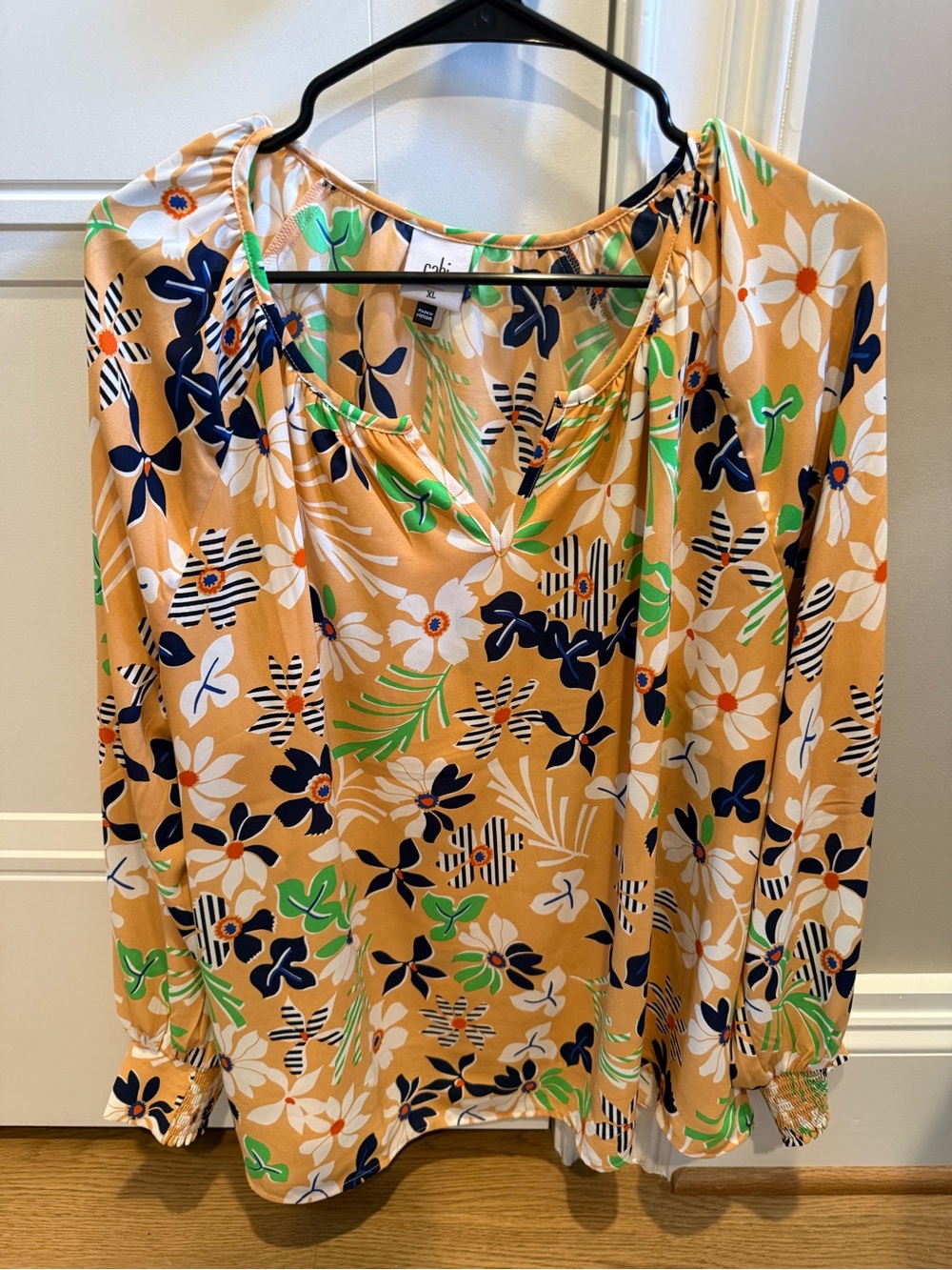 Cabi women’s floral long sleeve